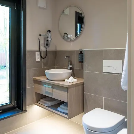 Woodland Haven For Four *